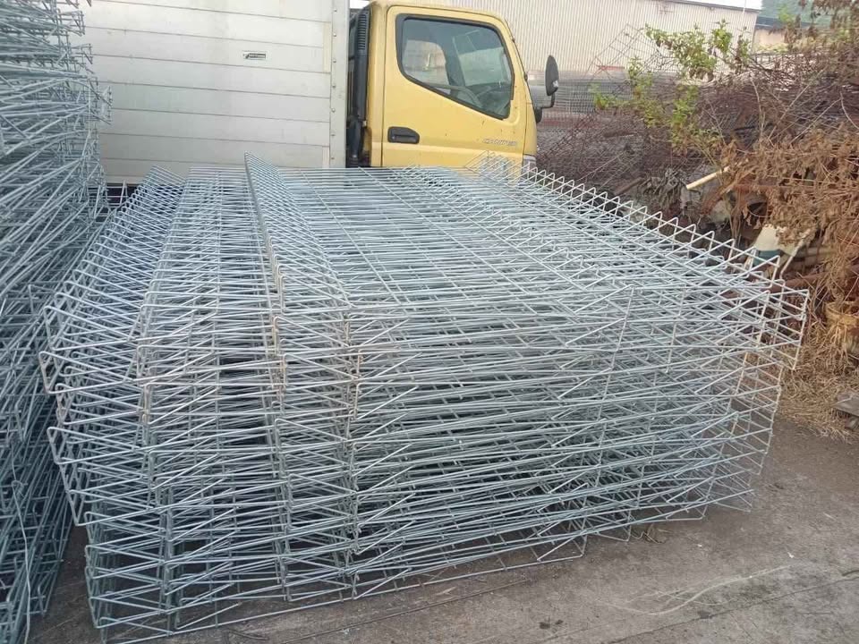 Pengiriman Pagar BRC Anti Karat
